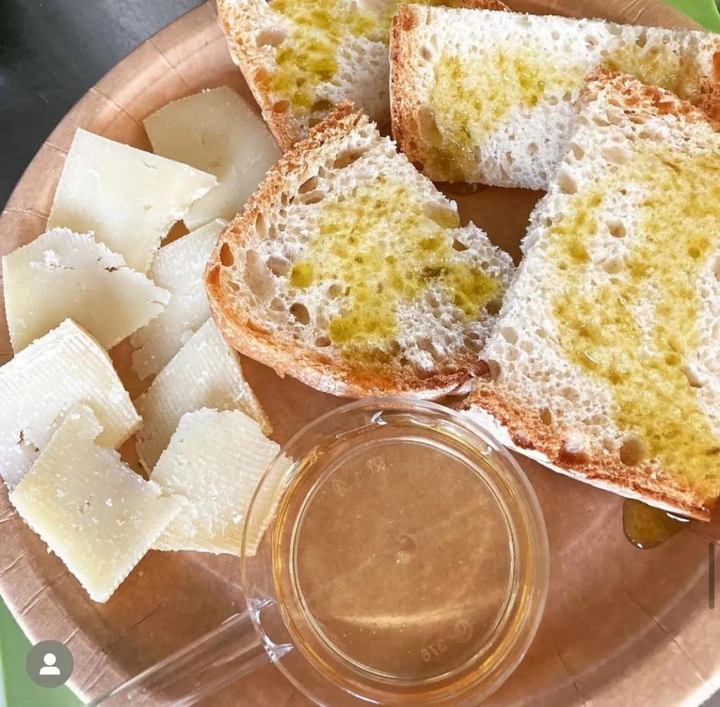 Green Bar-Bazar_Farindola_slider_image_3