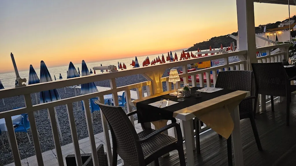 Lido Azzurro Naty restaurant in Scalea