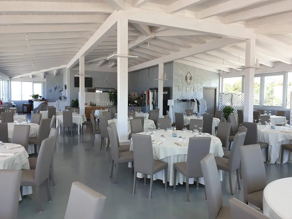 Ristorante Nausicaa Stabilimento Balneare restaurant in Scalea