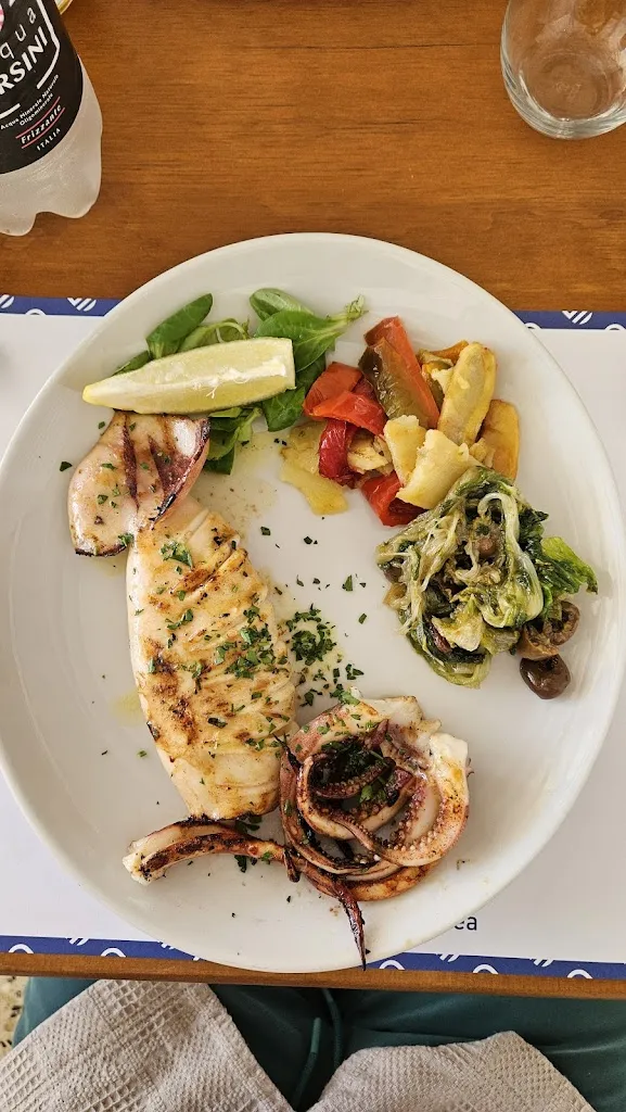 Maciej G_Lounge Beach Lido Olgarino_Scalea_review