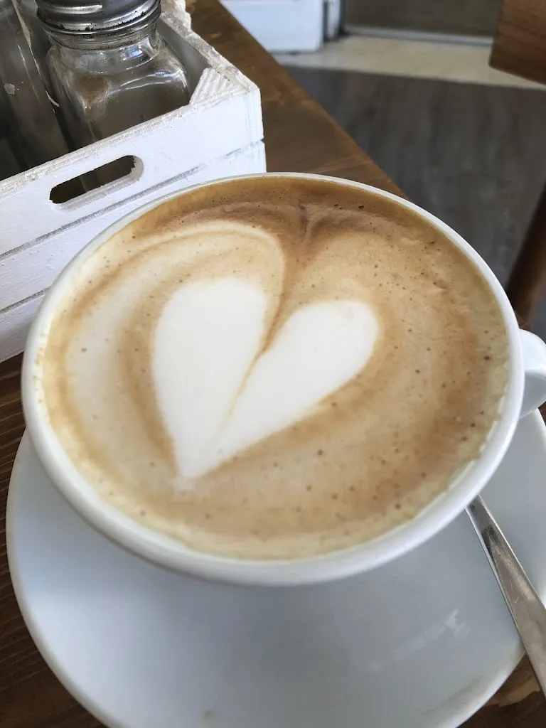 Vince Sanchez_Bar Genova atipico_Scalea_review