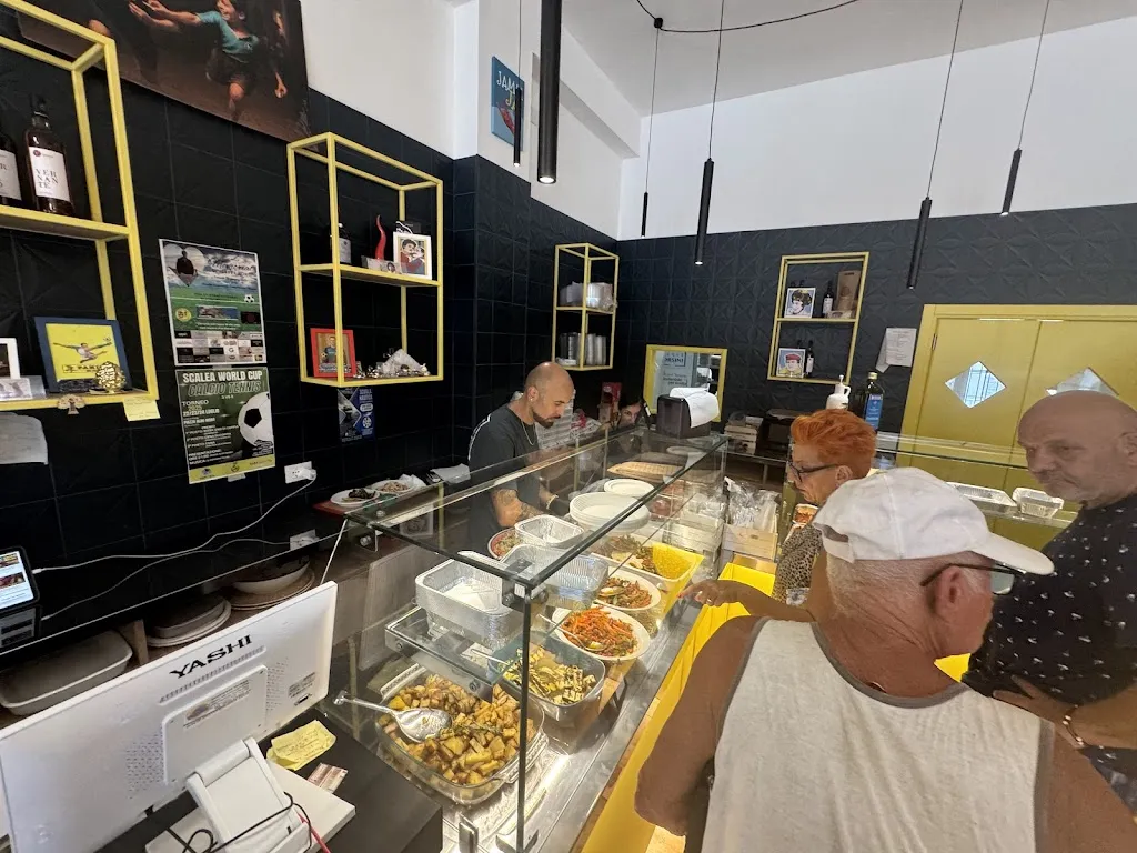 Zia Carla Rosticceria Tavola Calda_Scalea_slider_image_3