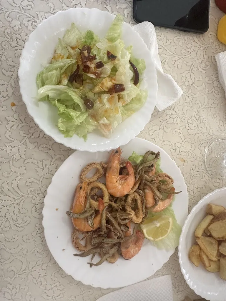 Waldemar Osiński_Clandestino Social Pub_Scalea_review