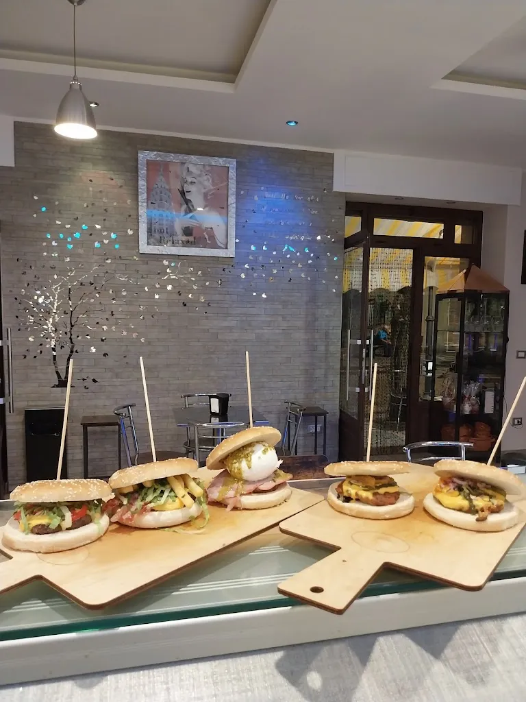 Bar Fazio_Serrastretta_slider_image_2