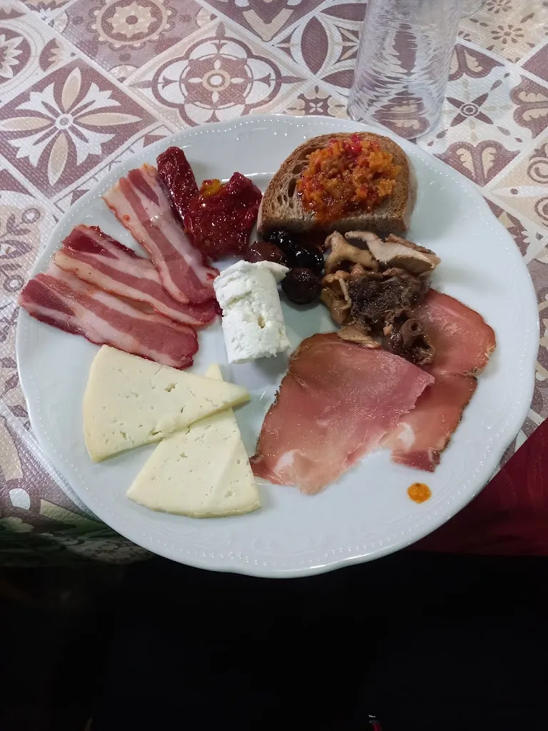 marco libero_Ritrovo Santa Maria Sas Di A.B. De Raffaele & C._Serra San Bruno_recensione