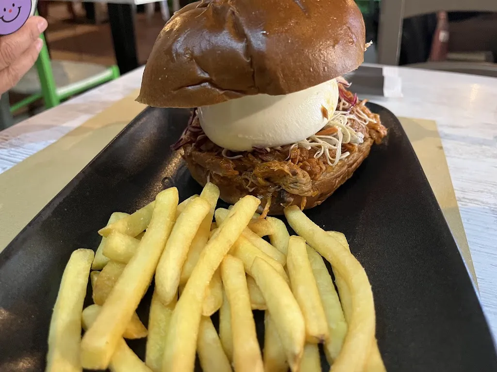 Golden burger di Valente Giuseppe_Serra San Bruno_slider_image_3