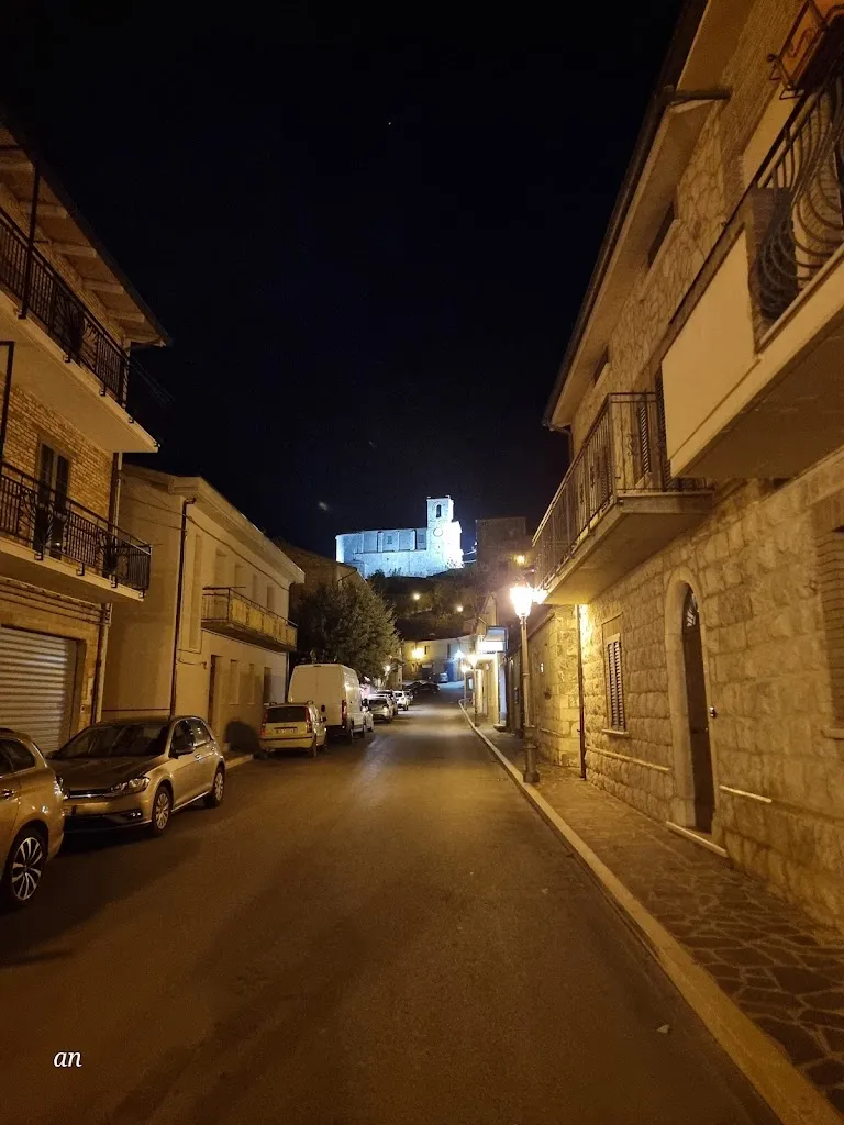 Donuol Stella restaurant in Fresagrandinaria