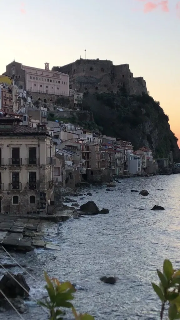 Il Casato Deluxe Rooms & Sea View Restaurant_Scilla_slider_image_2