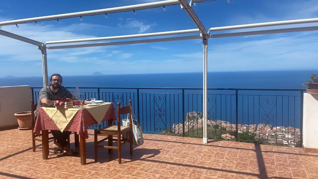 Nicole Budden_Ristorante da Michele_Scilla_review