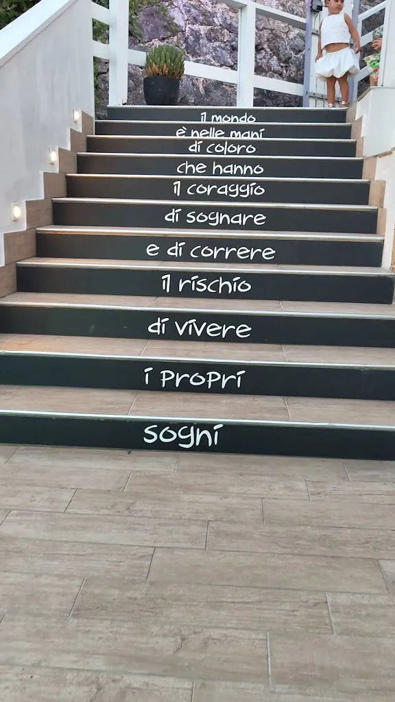 Roman_Terrazza Luxury_Scilla_review