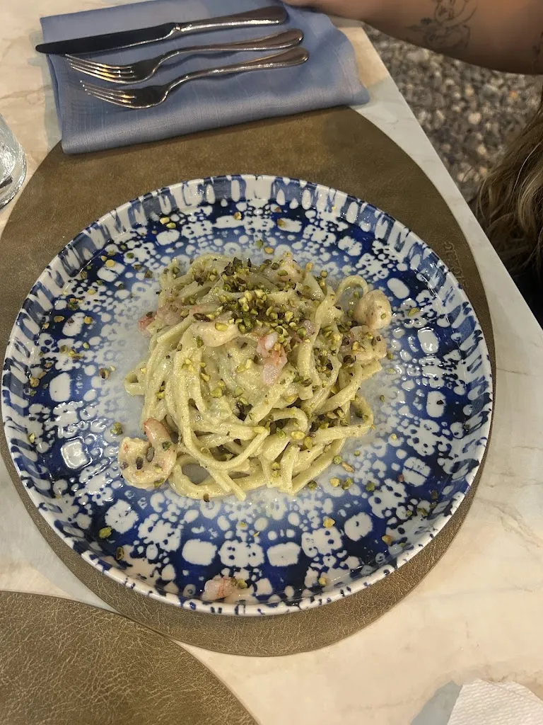 Matt Perri_La Perla Nera Ristorante / Pub_Scilla_review