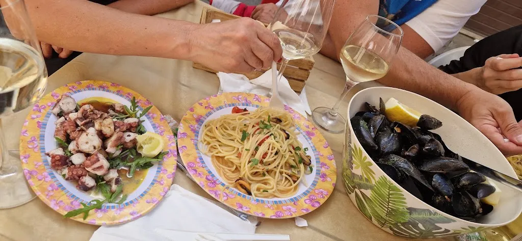 Menu_Street good_Scilla_image_9