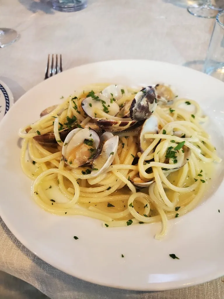 Andrew Blunk_De Angelis_Scilla_review