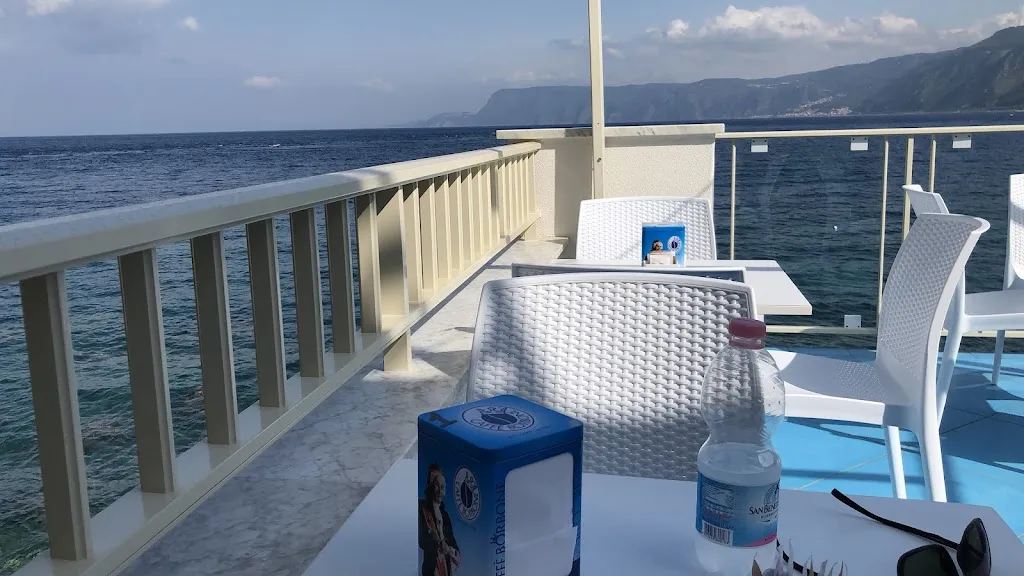 Rux Bata_Molo 72_Scilla_review