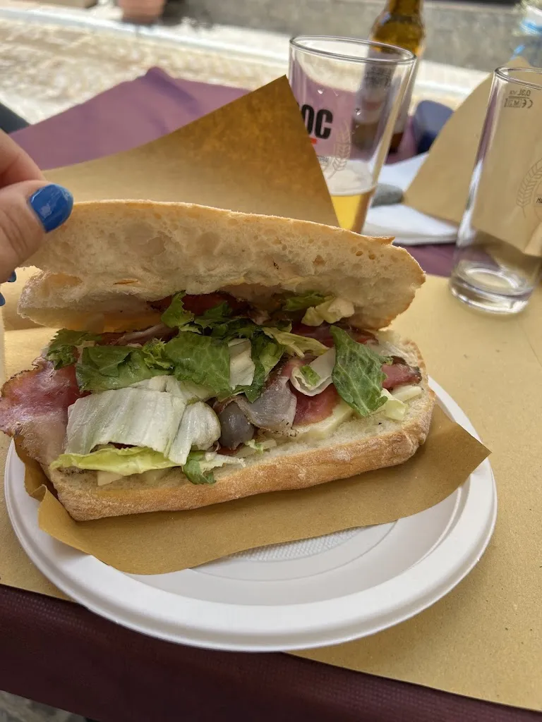 Pipirasta_Scilla_slider_image_3