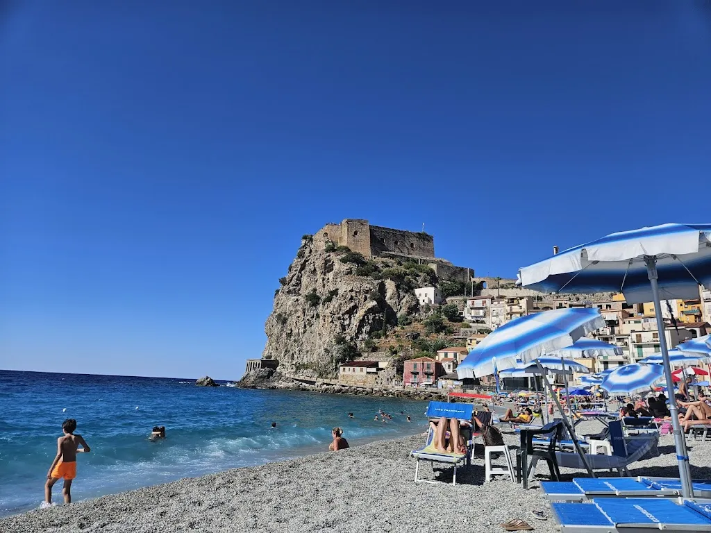 jacek j._Lido Francesco_Scilla_review