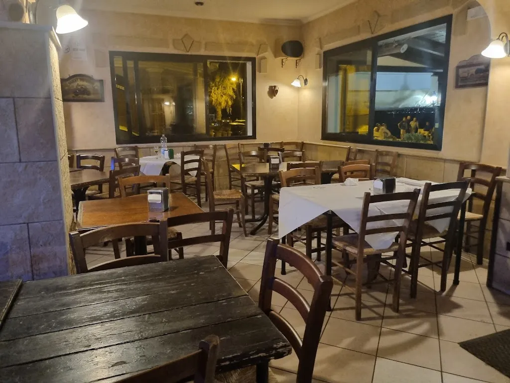 Pizzeria Ermes restaurant in Scilla