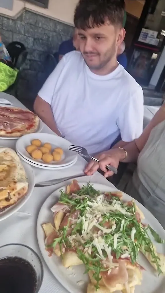 Pizzeria Ermes_Scilla_slider_image_2