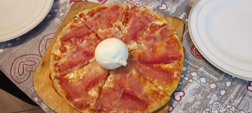 Pizzeria Rosticceria Da Lucia restaurant in Sinopoli