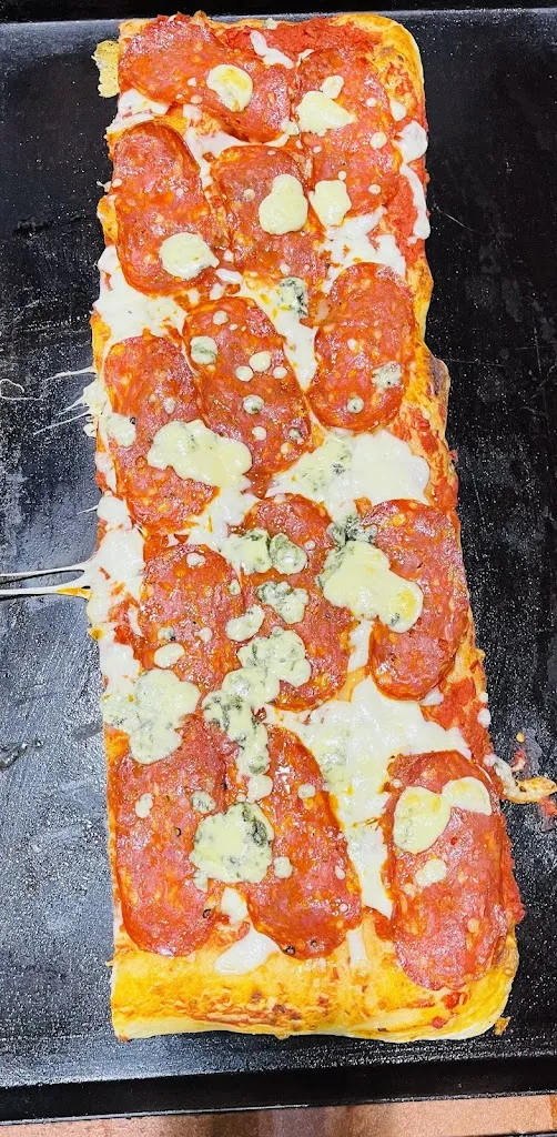 ciro castiello_Pizzeria al taglio Snoopy_Sibari_review