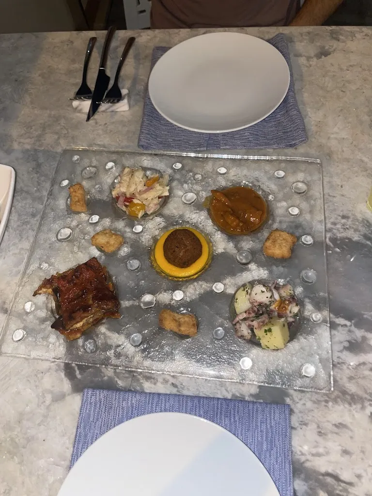 Alessia Mandica_ABISSI Restaurant & More_Soverato Marina_review