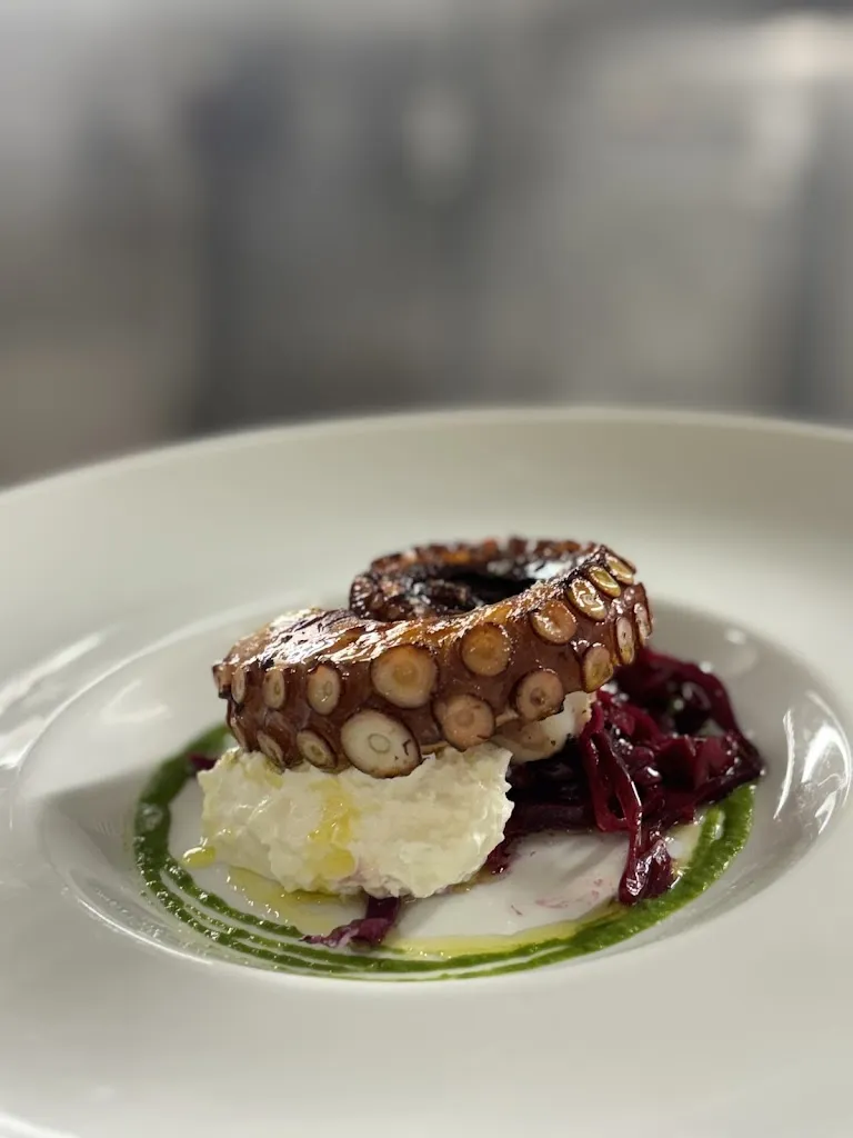 ABISSI Restaurant & More_Soverato Marina_slider_image_2