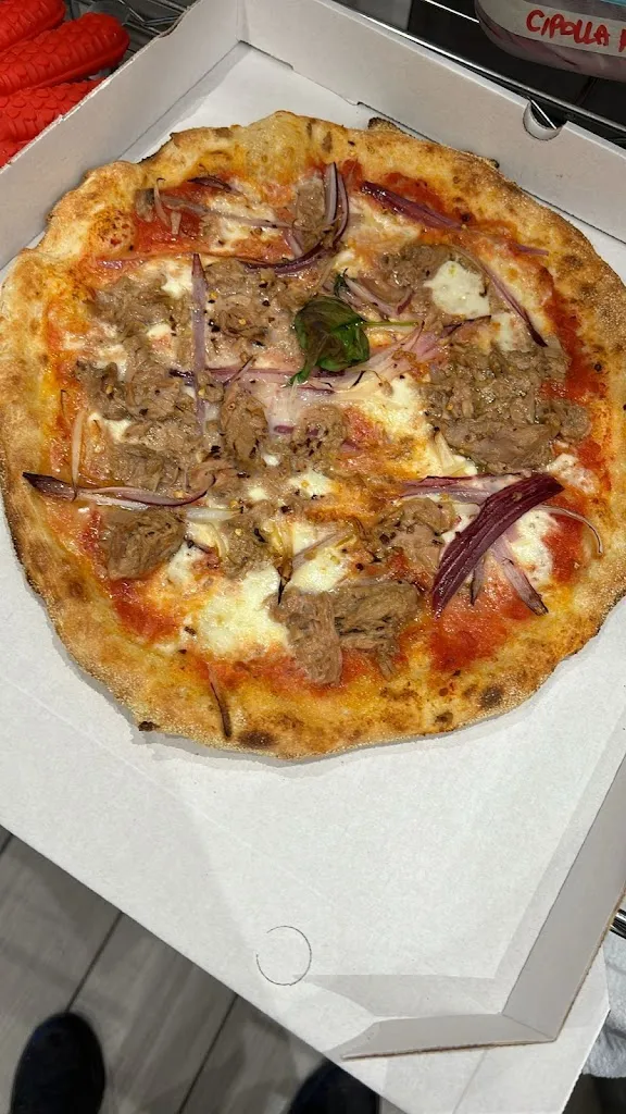 100% Made in Italy - panuozzi e pizze da asporto_Settimo_slider_image_3