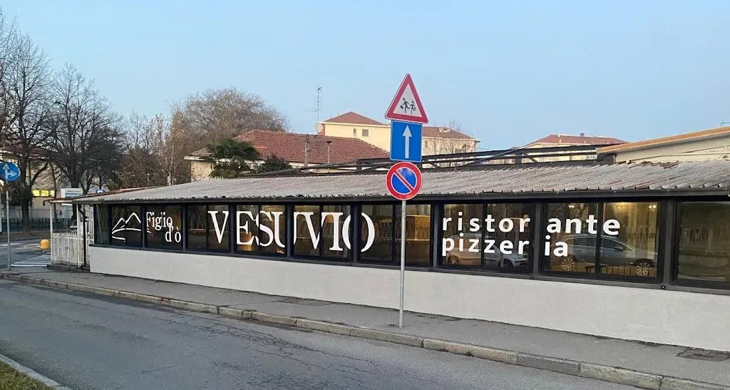 Ristorante Pizzeria Figlio d'ò Vesuvio restaurant in Settimo