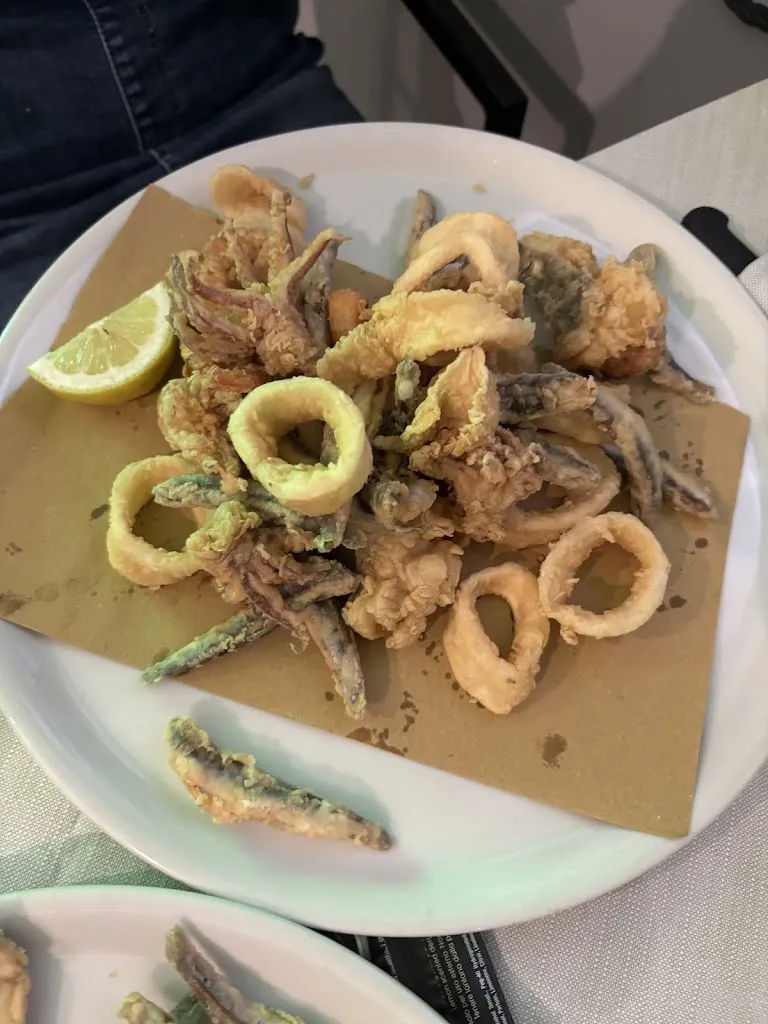 Ristorante Pizzeria Figlio d'ò Vesuvio_Settimo_slider_image_3