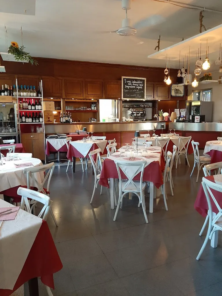 Osteria delle Rane Rosse_Settimo_slider_image_3