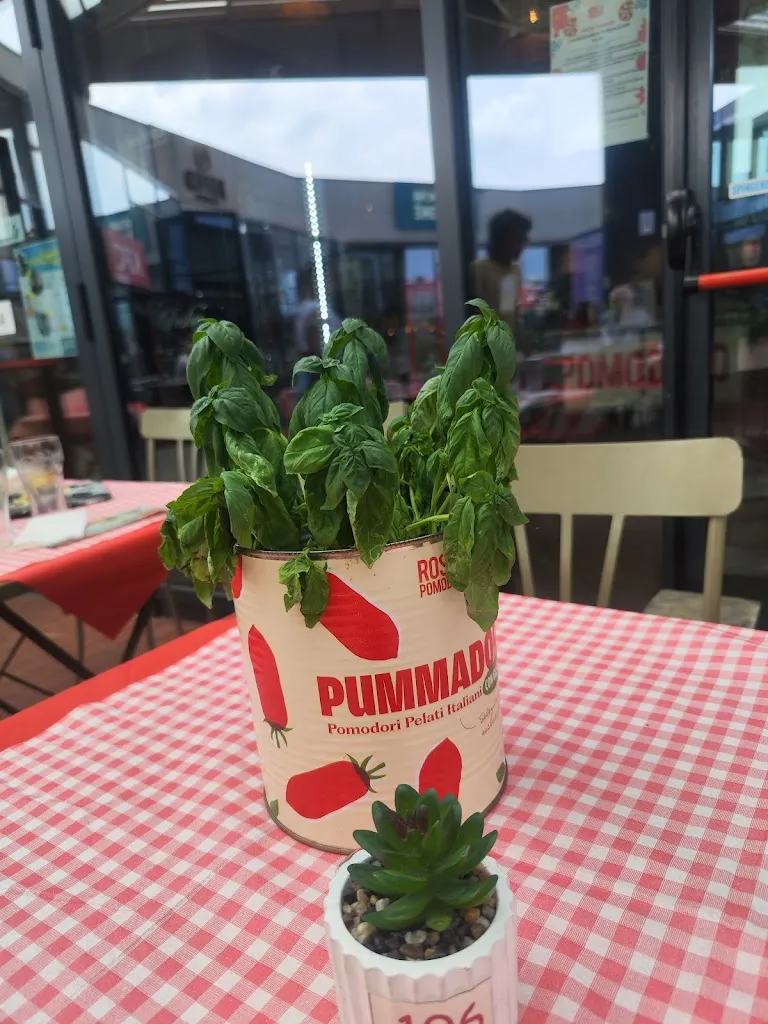 Mourad LAKHOUADRA_Rossopomodoro Settimo Torinese_Settimo_review