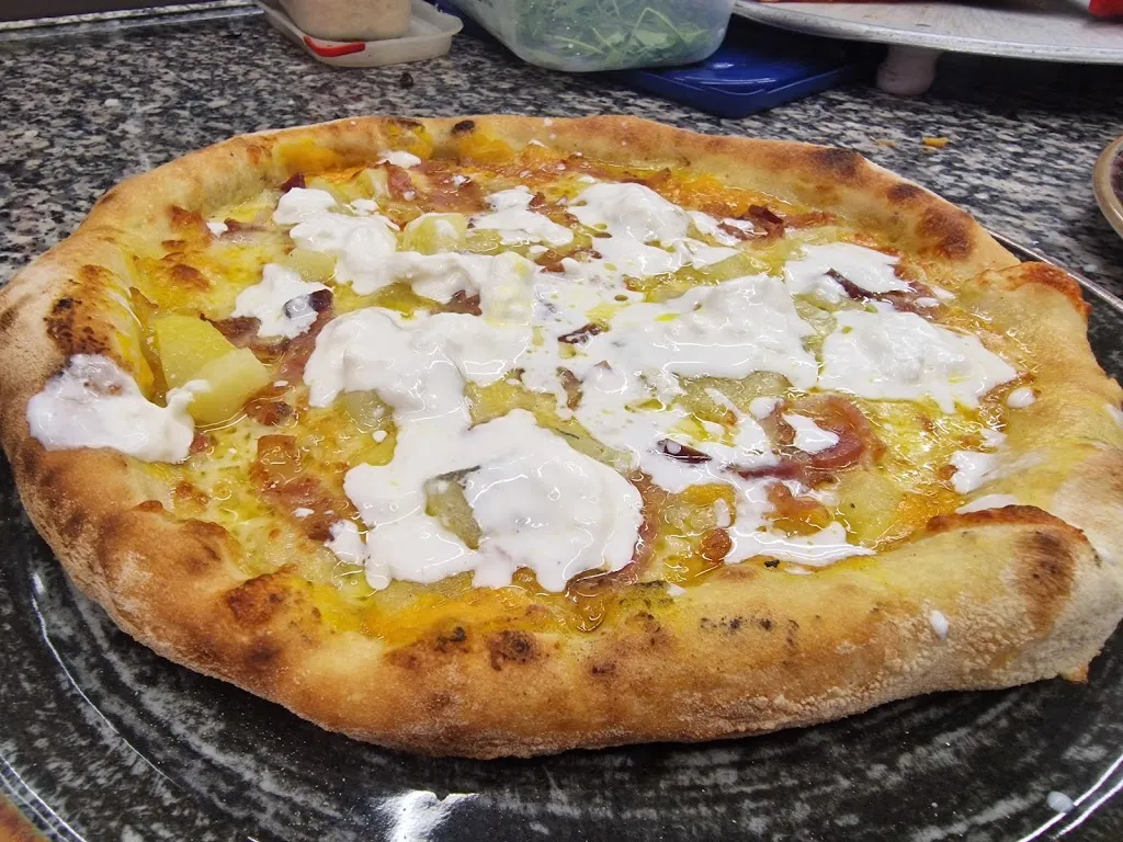 Brontolo Pizza_Settimo_slider_image_3