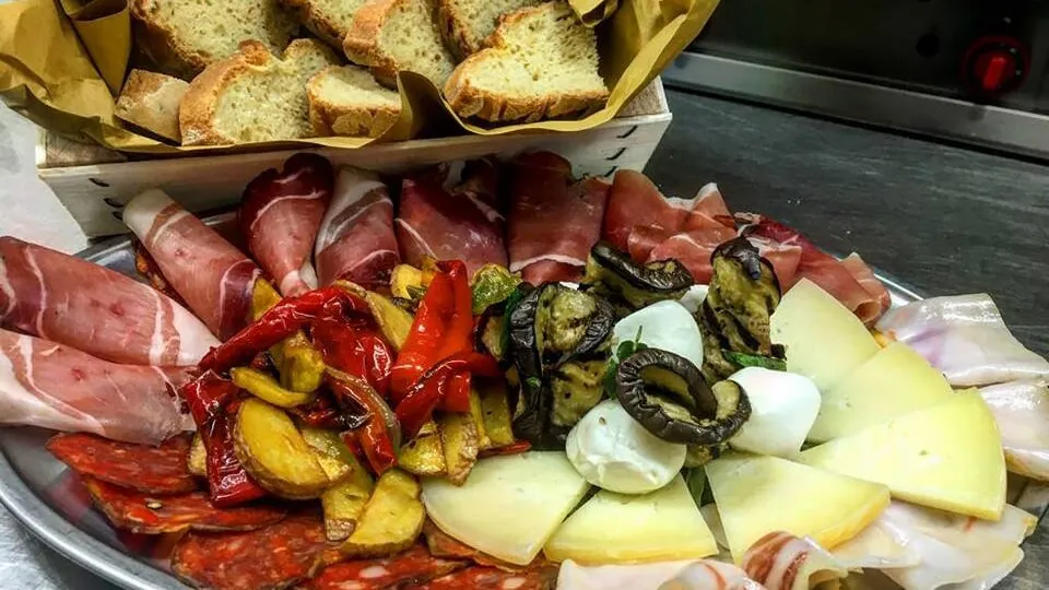 Punto Ristoro Terra Nostra_Soveria Simeri_slider_image_2