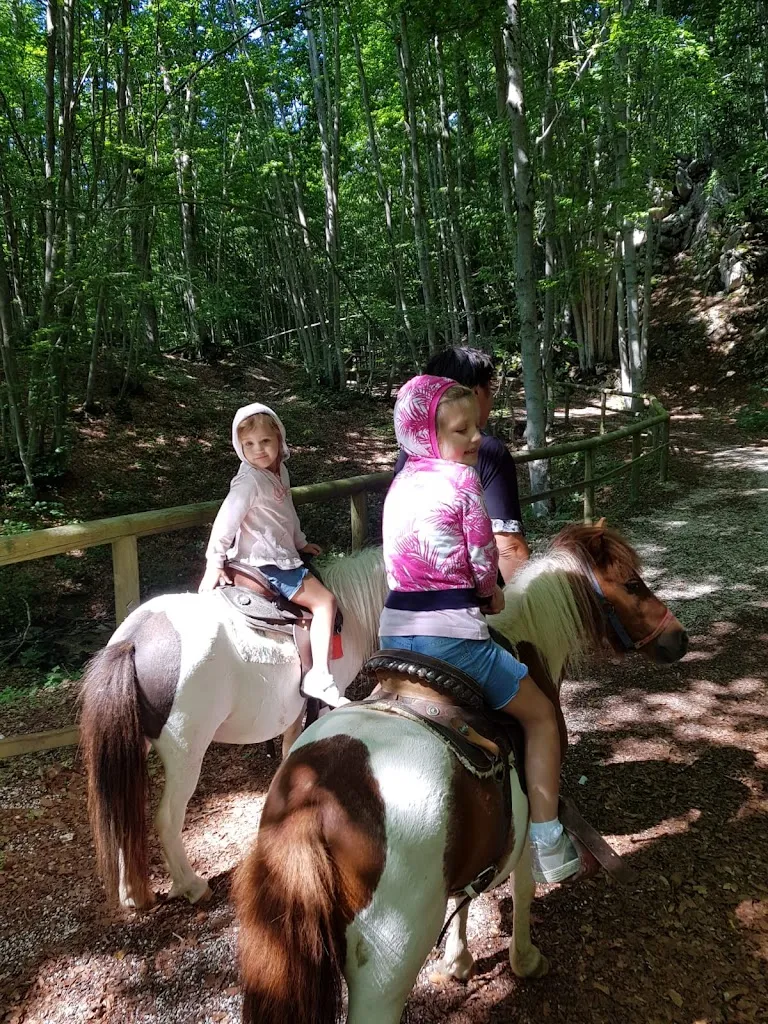 Emiliano Magnalardo_Laghetto_Gamberale_review