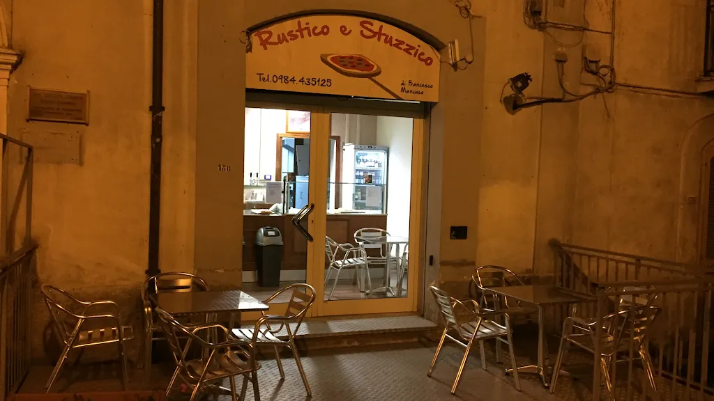 Rustico e Stuzzico di Mancuso Francesco restaurant in Spezzano della Sila