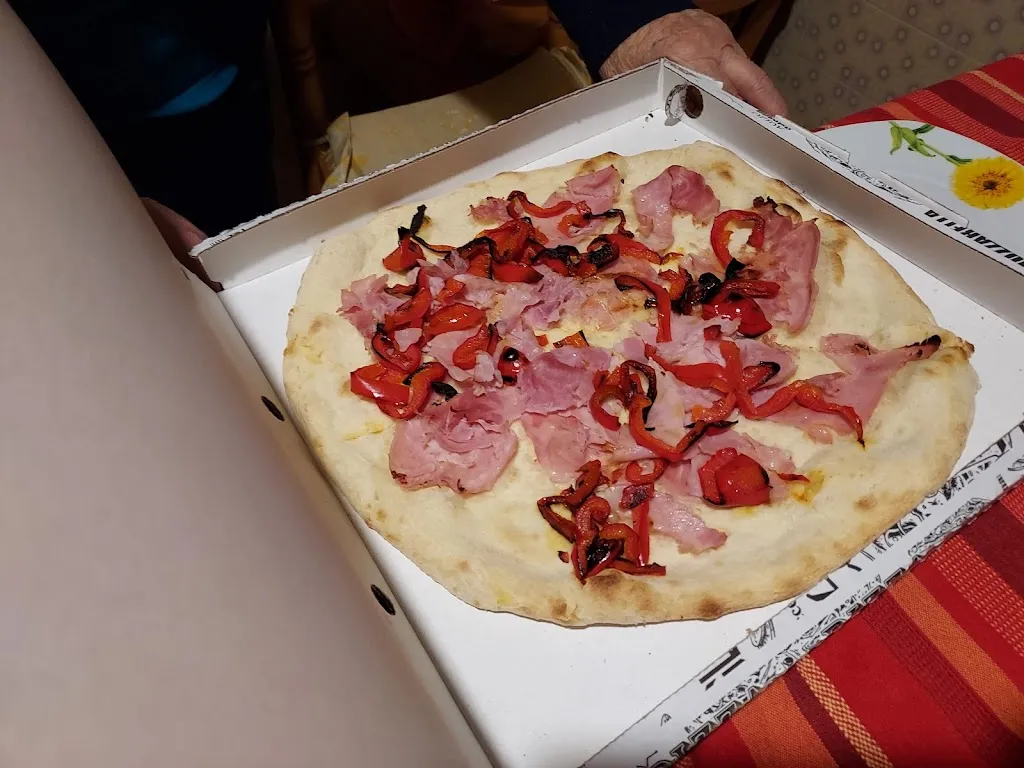 Menu_Pizzeria della Piazza_Spezzano della Sila_image_3