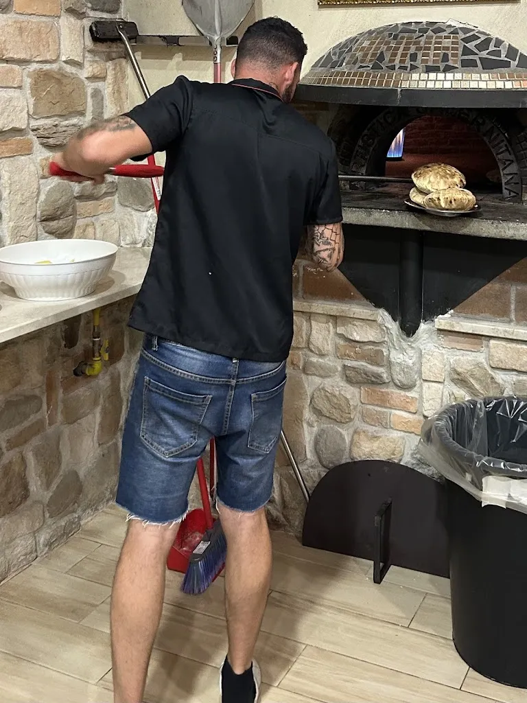 francesco de tommaso_Ndujosità Caffetteria Pizzeria Gastronomia_Spilinga_recensione