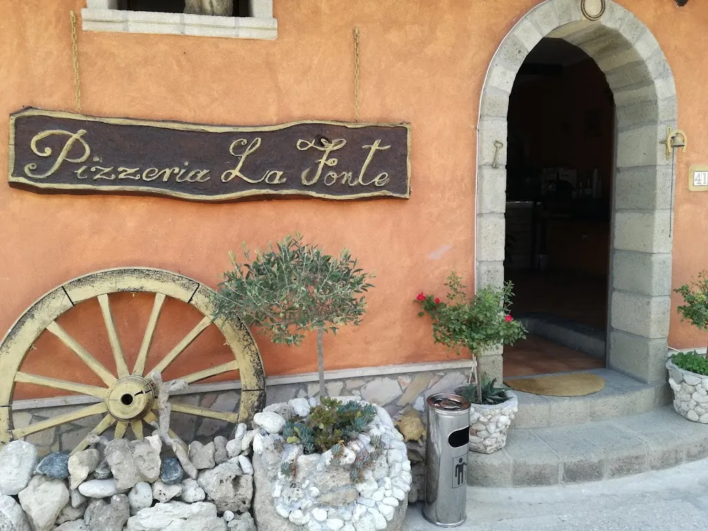 Pizzeria La Fonte cucina tipica_Spilinga_slider_image_3