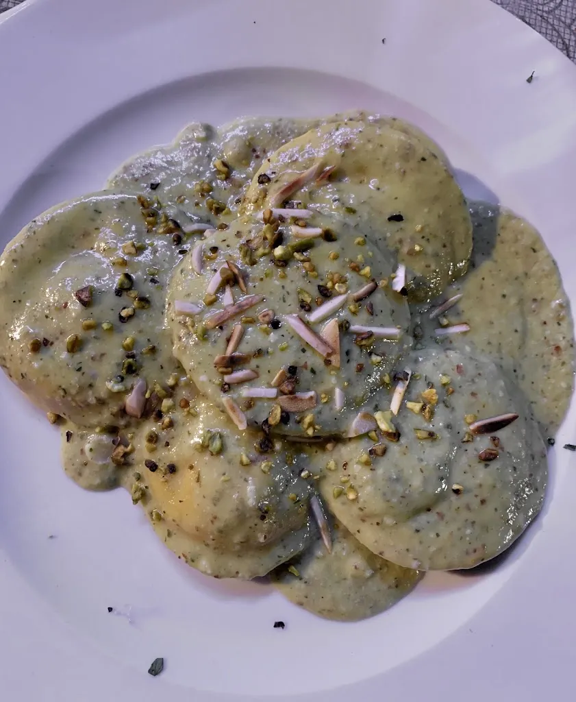 Marisa Isabello_Pirghos Beach_Squillace_review