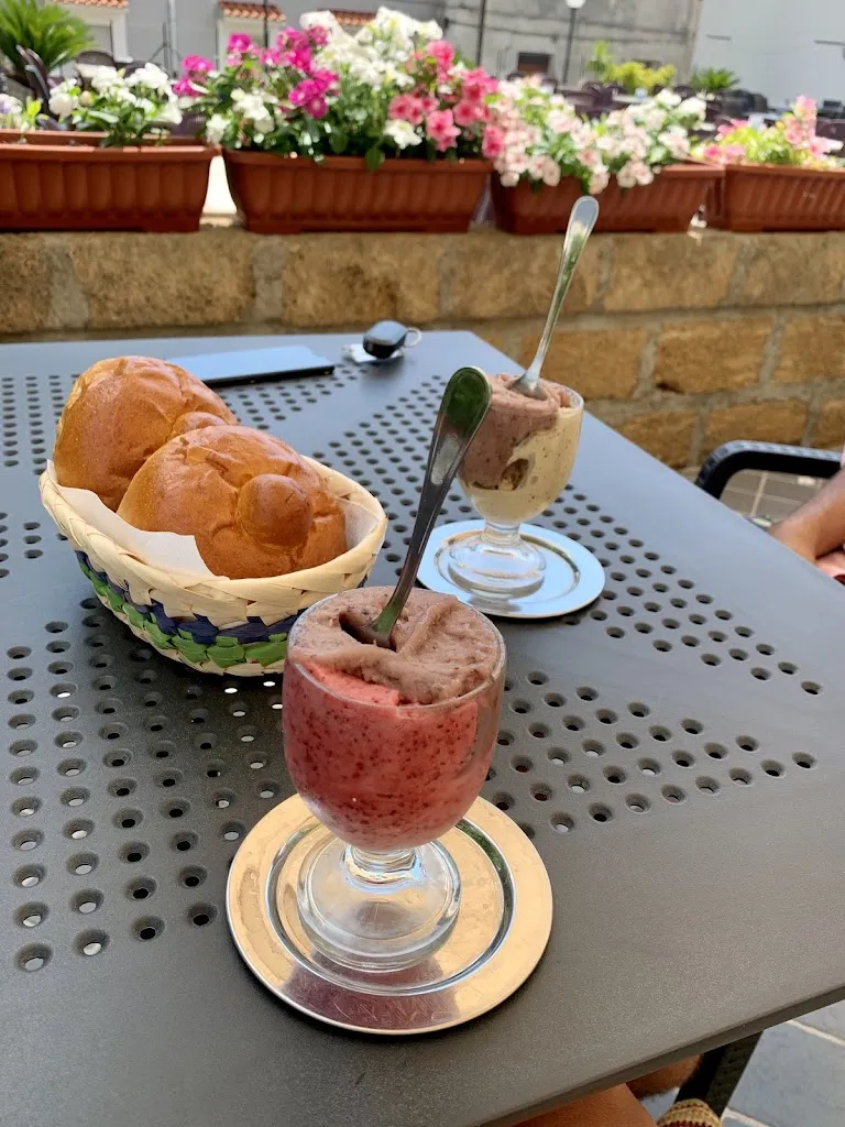 Marisa Isabello_Bar Jolli_Staletti_recensione