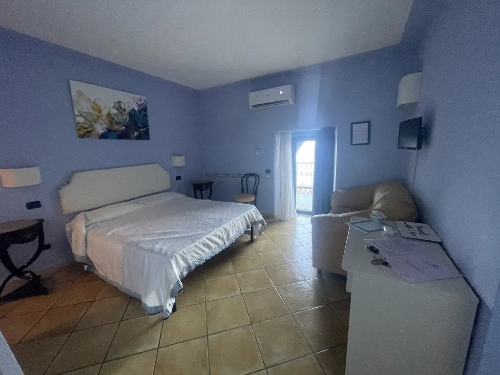 Celi Ribet_Luna Convento Copanello_Staletti_review