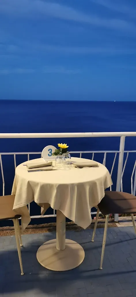 Sunset Aperitif & Restaurant restaurant in Staletti