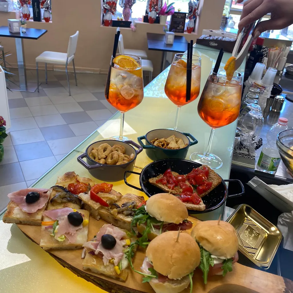 Kairos Café restaurant in Spezzano Albanese