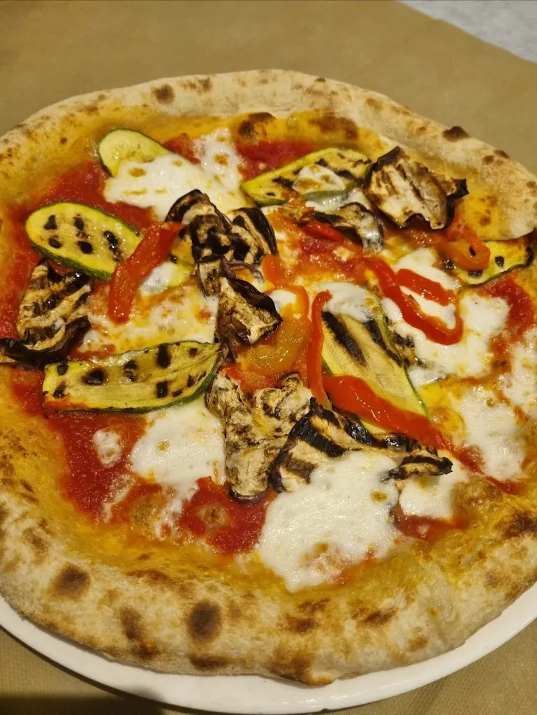 Giada Alrazem_KASBAR Pizza & Restaurant_Spezzano Albanese_review