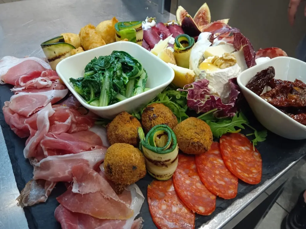 KASBAR Pizza & Restaurant_Spezzano Albanese_slider_image_3