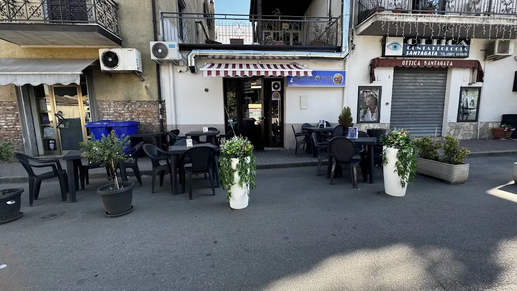 Mamma ho fame di luca cecio restaurant in Spezzano Albanese