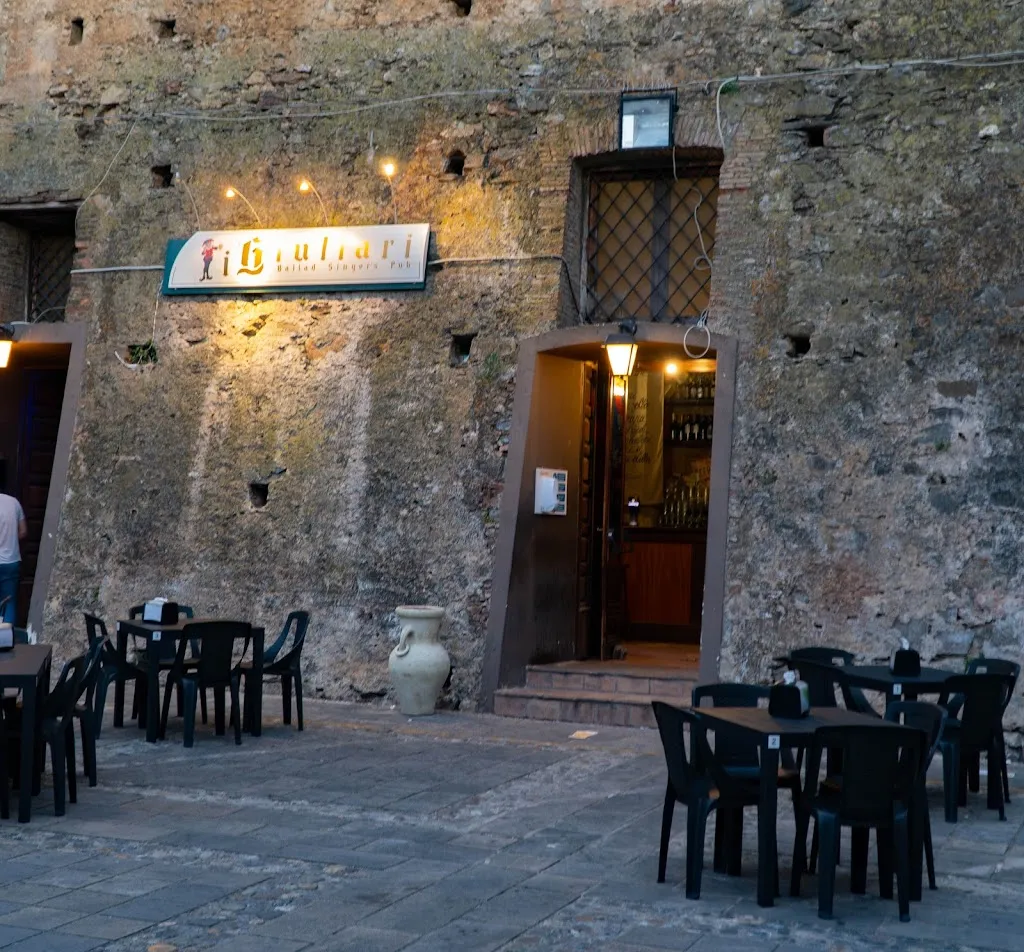 Pub i Giullari restaurant in Terranova da Sibari
