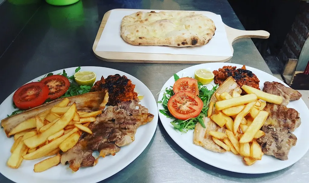 Menu_Pizzeria Griglieria Fragola_Strongoli_image_9