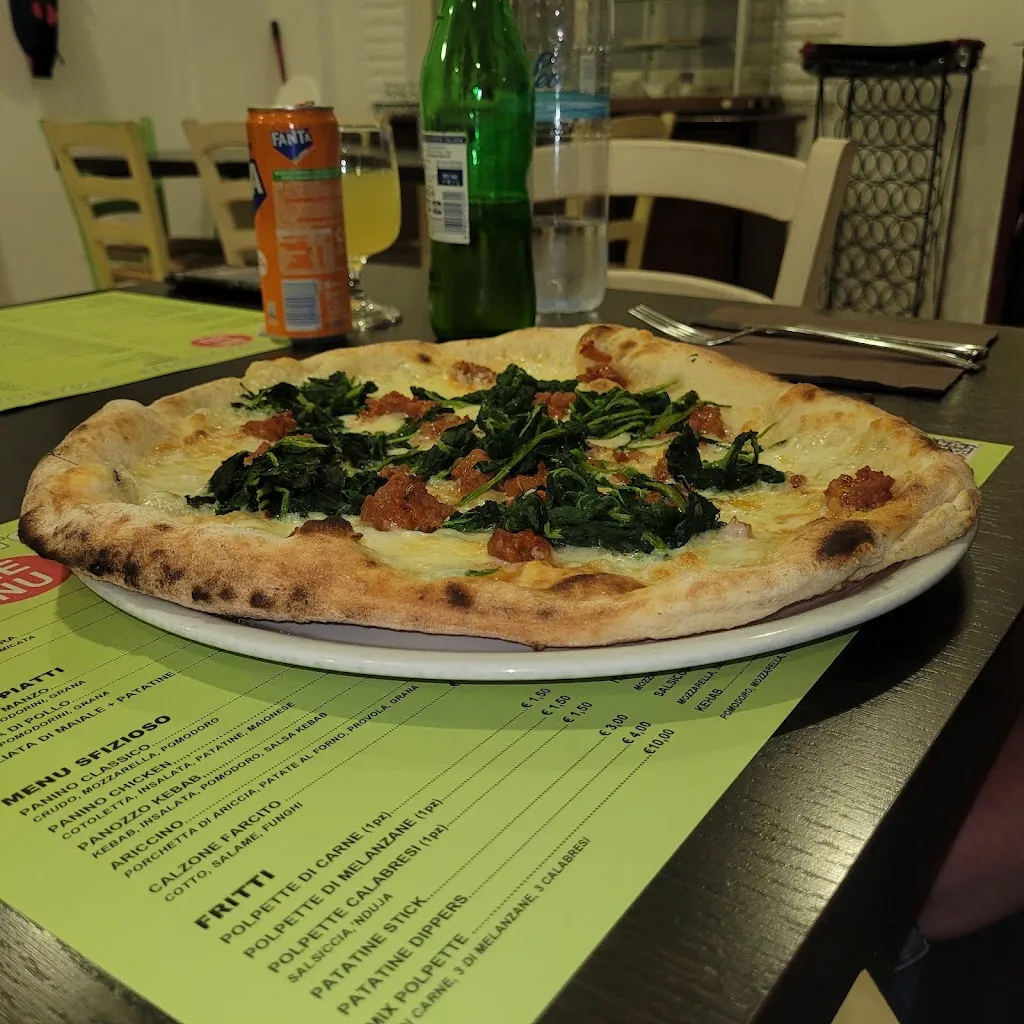 Annemiek de Wit_Pizzeria Griglieria Fragola_Strongoli_review