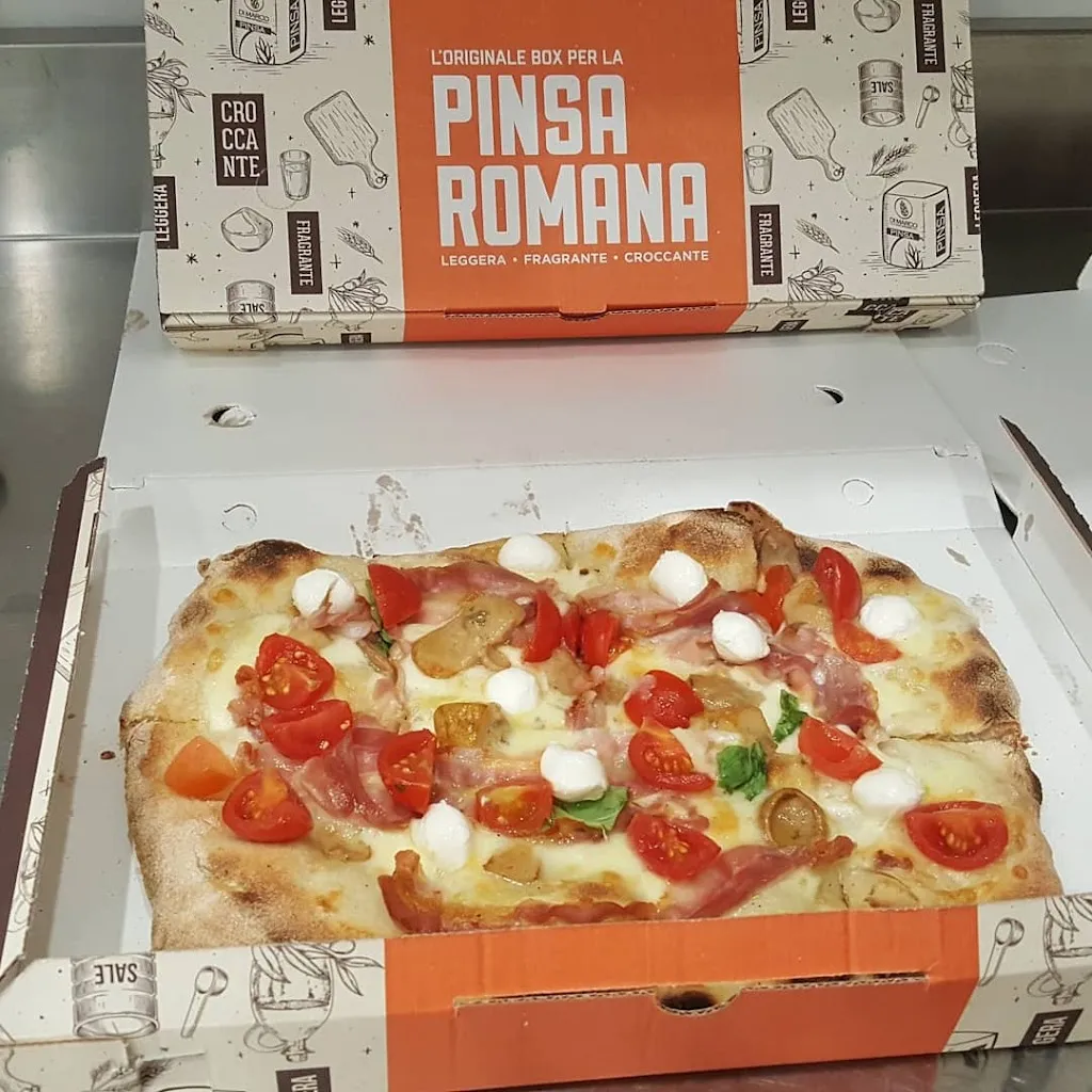 Pizzeria Griglieria Fragola_Strongoli_slider_image_3